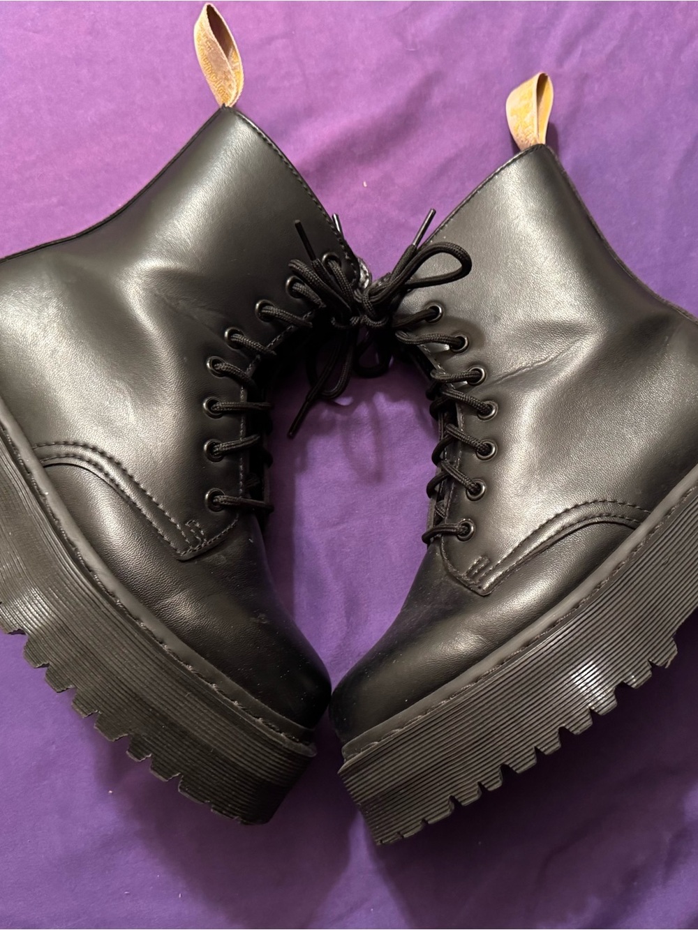 Dr Martens Vegan Jadon II Mono M/7 W/8 EUC